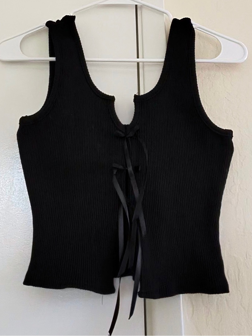 Black Ribbed Tie-Front Tank Top - Women